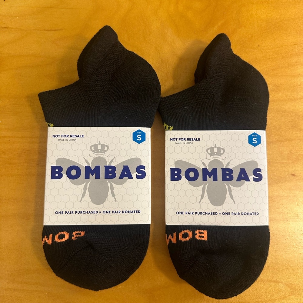 Bombas Size Small Ankle No Show Black Socks 2 Pack NWT